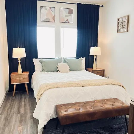 Ferienwohnung Brand New Oasis Mins From Town